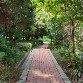 Yanling Park
